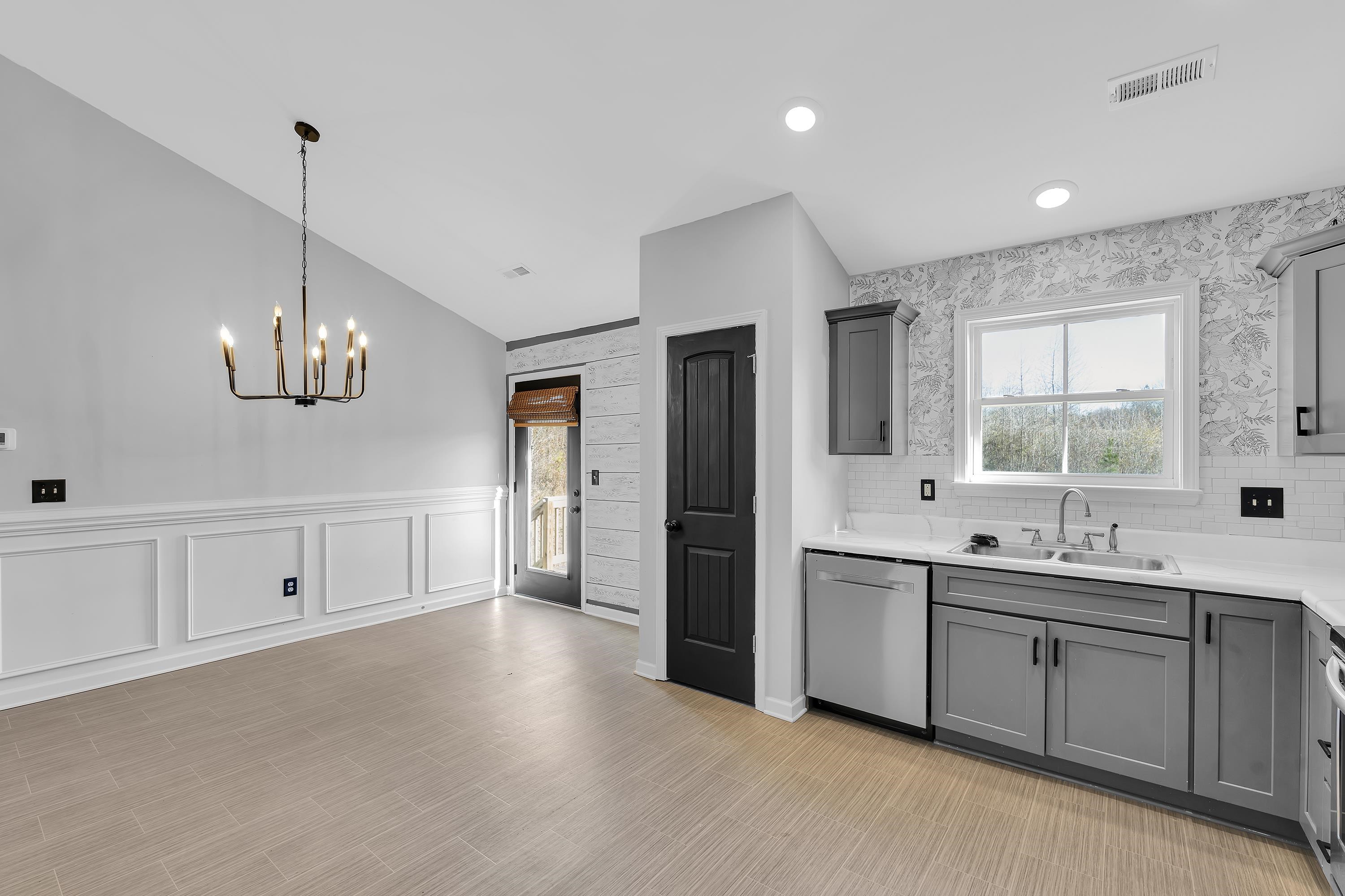 884 Hampton Road Lyman, SC 29365 - Photo 8 of 25