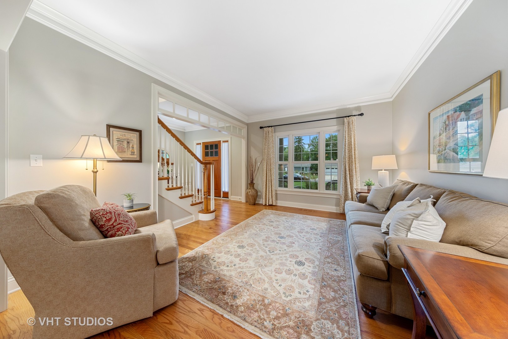 414 Turf Lane Wheaton, IL 60187 - Photo 5 of 35 Gallery Image 5