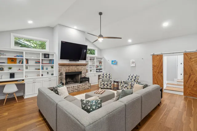 $1,225,000 | 460 Trapier Drive, Charleston, SC 29412