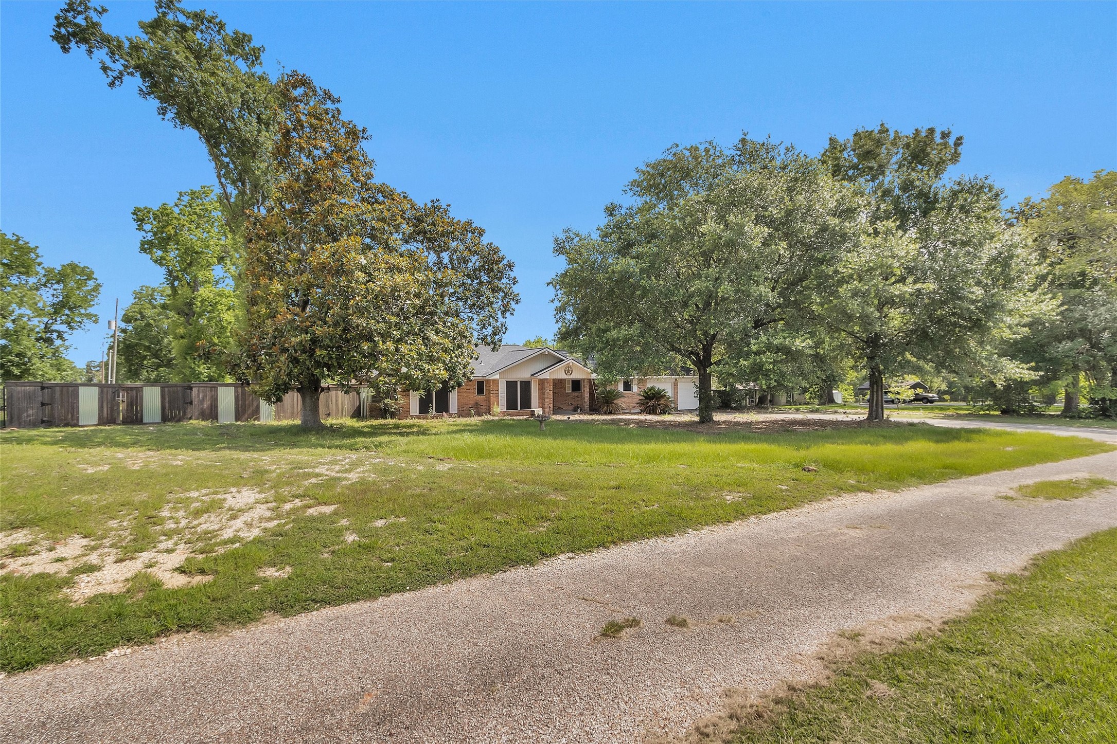11580 Calfee Road Conroe, TX 77304 - Photo 3 of 29