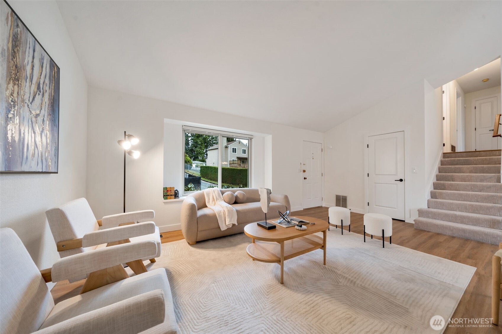 953 Field Avenue Northeast Renton, WA 98059 - Photo 4 of 25