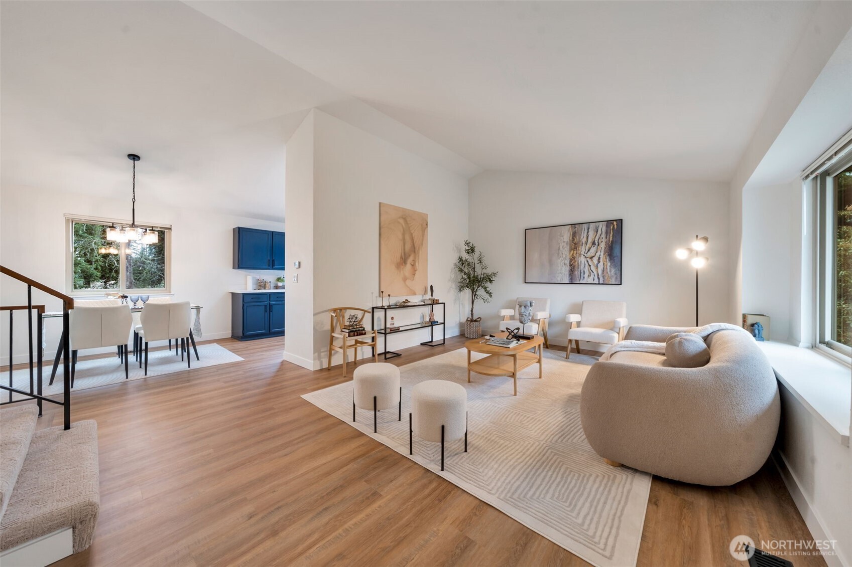 953 Field Avenue Northeast Renton, WA 98059 - Photo 5 of 25