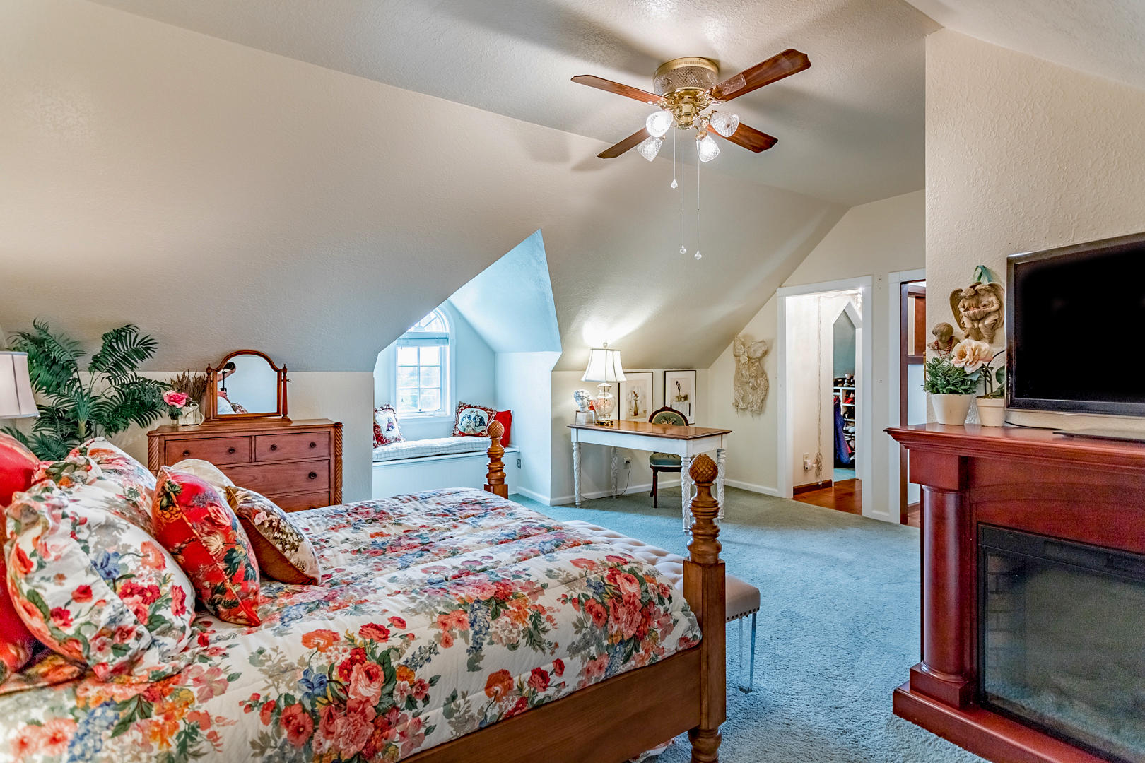 2196 Terrace Street Redding, CA 96001 - Photo 20 of 42 41 bed 2