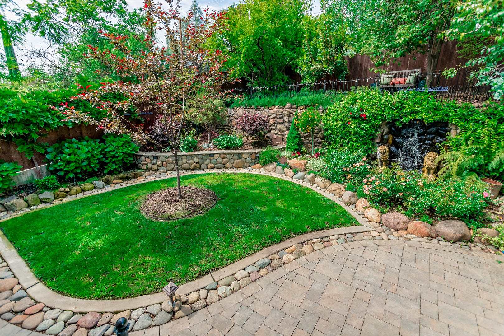 2196 Terrace Street Redding, CA 96001 - Photo 34 of 42 70 back