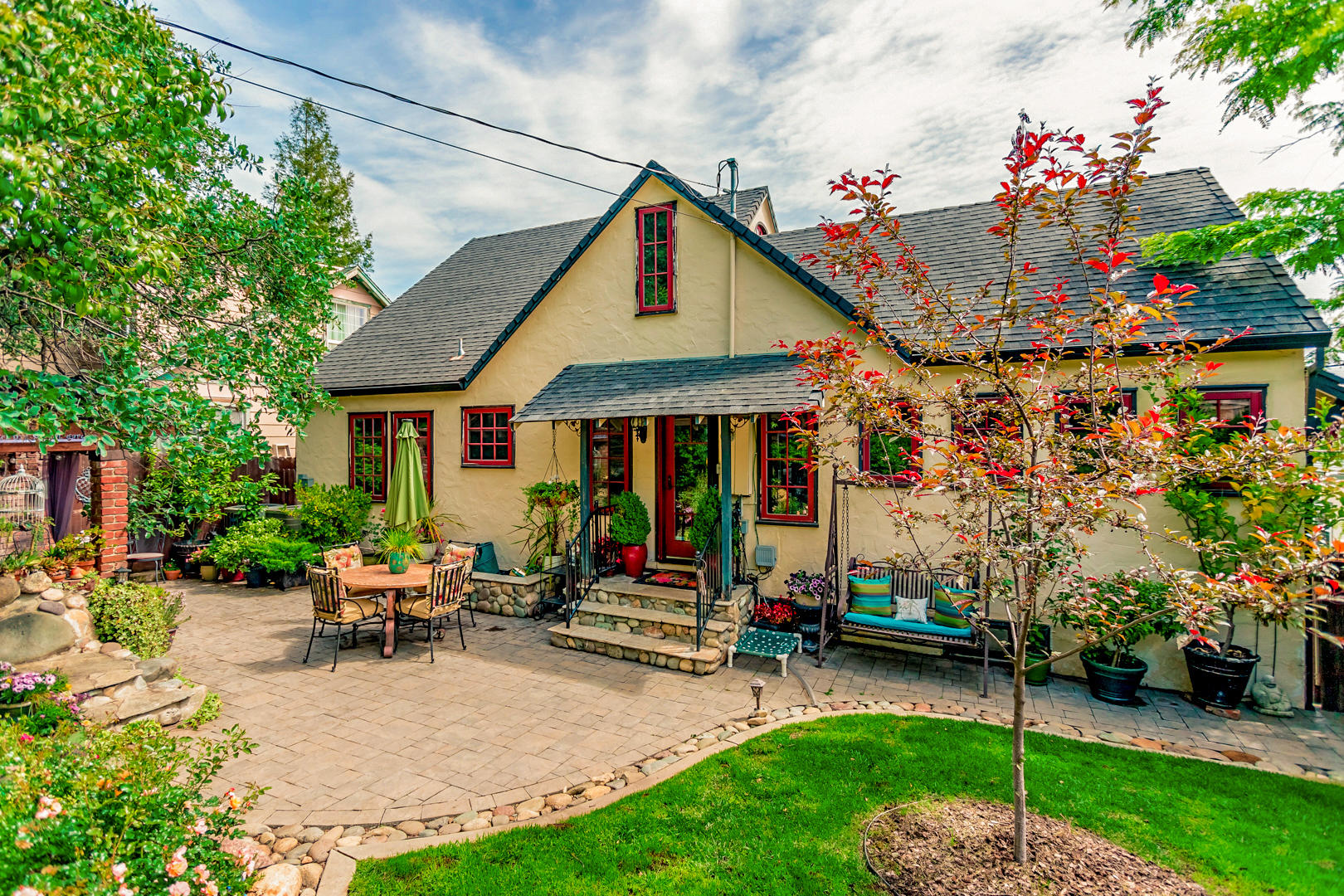 2196 Terrace Street Redding, CA 96001 - Photo 35 of 42 71 backyard