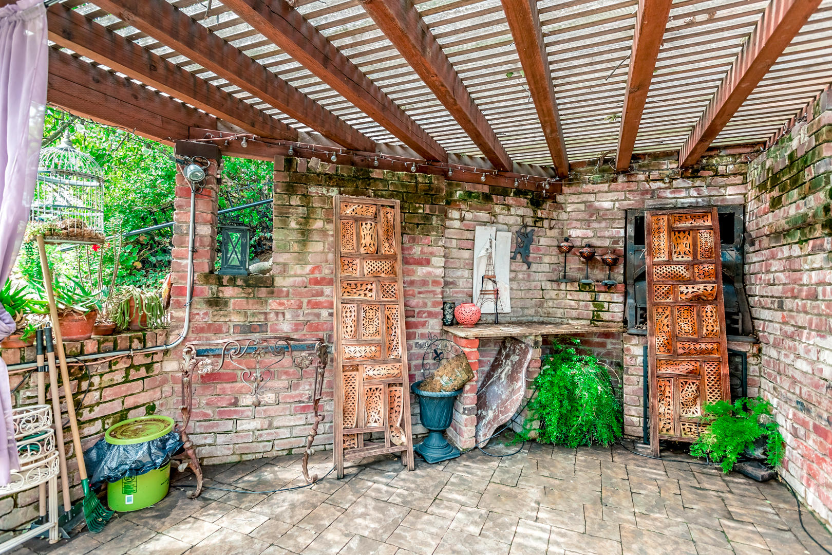 2196 Terrace Street Redding, CA 96001 - Photo 38 of 42 74 backyard