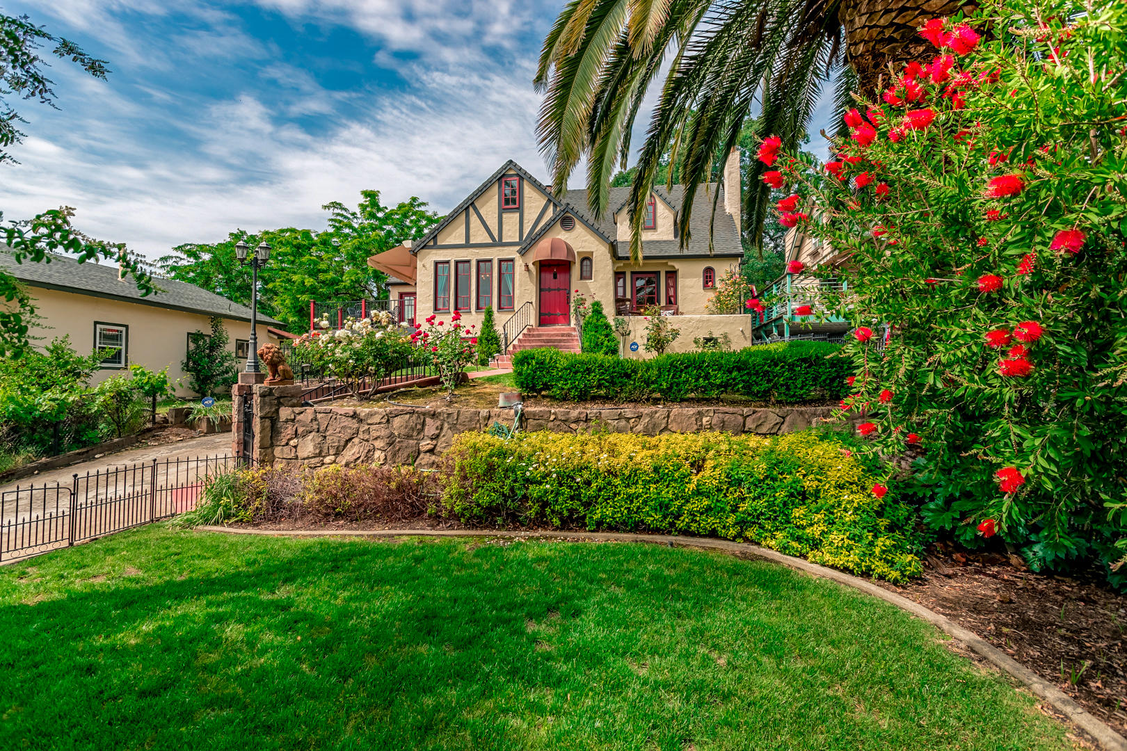 2196 Terrace Street Redding, CA 96001 - Photo 42 of 42 80 front yard