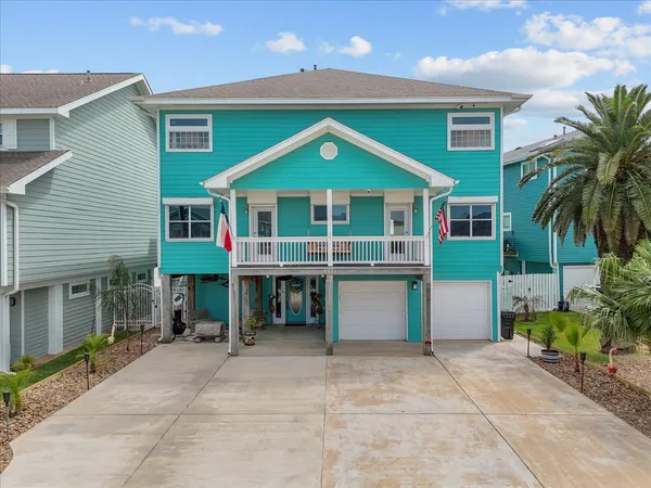 $927,000 | 1331 Edwards Drive, Dickinson, TX 77539