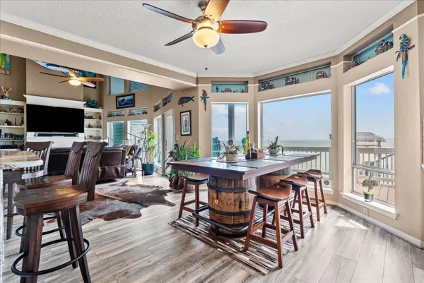 $927,000 | 1331 Edwards Drive, Dickinson, TX 77539
