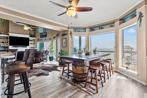 $927,000 | 1331 Edwards Drive, Dickinson, TX 77539