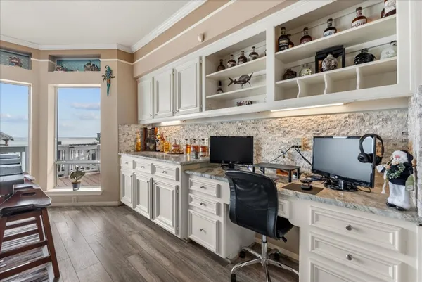 $927,000 | 1331 Edwards Drive, Dickinson, TX 77539
