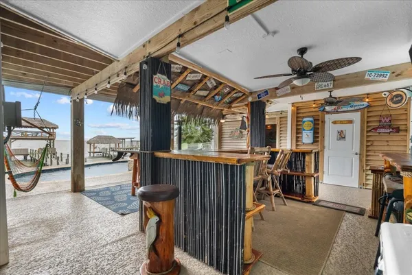 $927,000 | 1331 Edwards Drive, Dickinson, TX 77539
