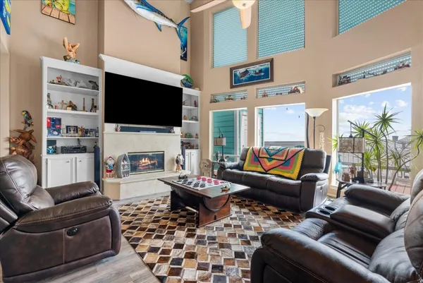 $927,000 | 1331 Edwards Drive, Dickinson, TX 77539