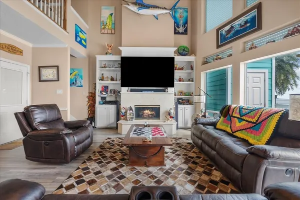 $927,000 | 1331 Edwards Drive, Dickinson, TX 77539