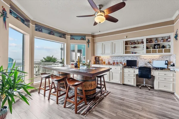 $927,000 | 1331 Edwards Drive, Dickinson, TX 77539