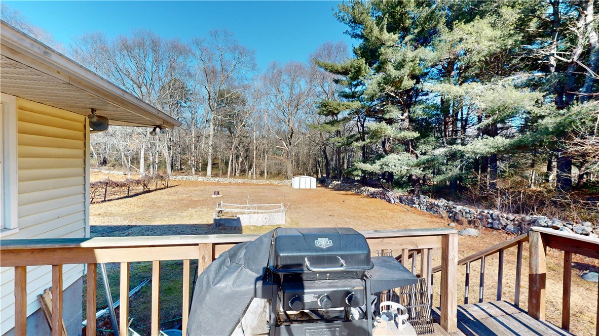 2545 Division Road East Greenwich, RI 02818 - Photo 4 of 34 Gallery Image 4