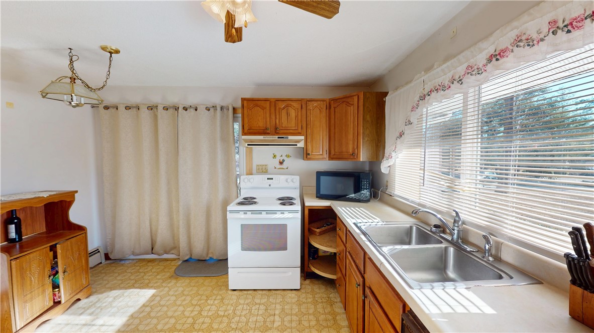 2545 Division Road East Greenwich, RI 02818 - Photo 8 of 34 Gallery Image 8