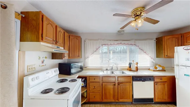 $399,900 | 2545 Division Road, East Greenwich, RI 02818