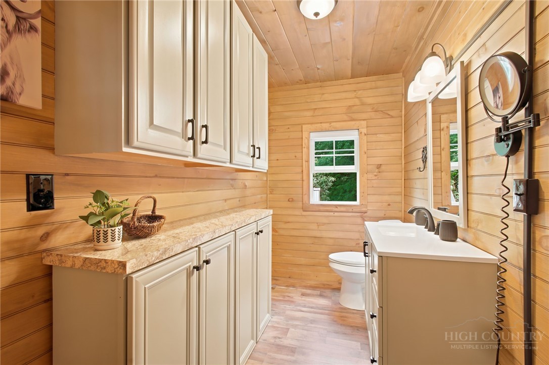 4180 3 Top Road Todd, NC 28684 - Photo 20 of 47