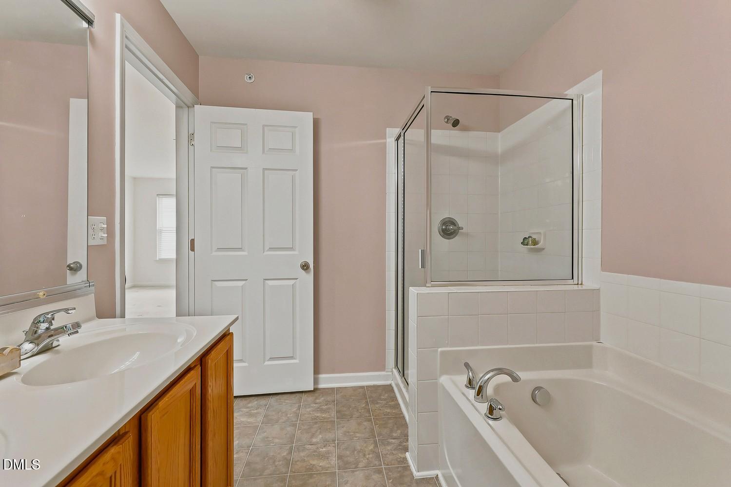 8620 Neuse Club Lane, Unit 107 Raleigh, NC 27616 - Photo 25 of 33 025-028-Primary Bathroom-1500x1000