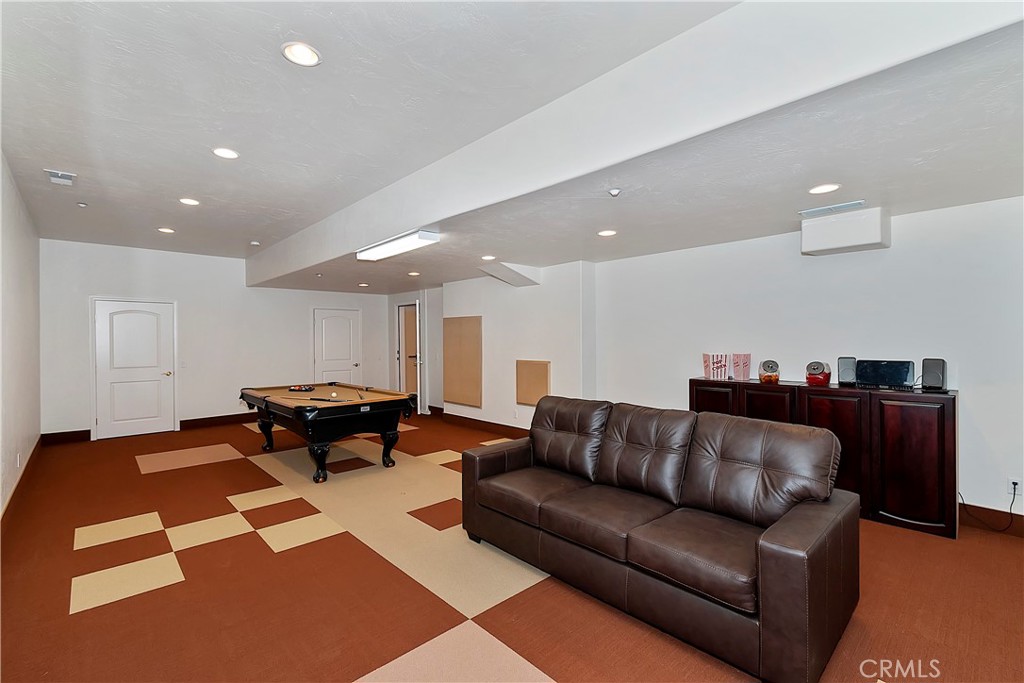 27732 North Bay Road Lake Arrowhead, CA 92352 - Photo 32 of 36