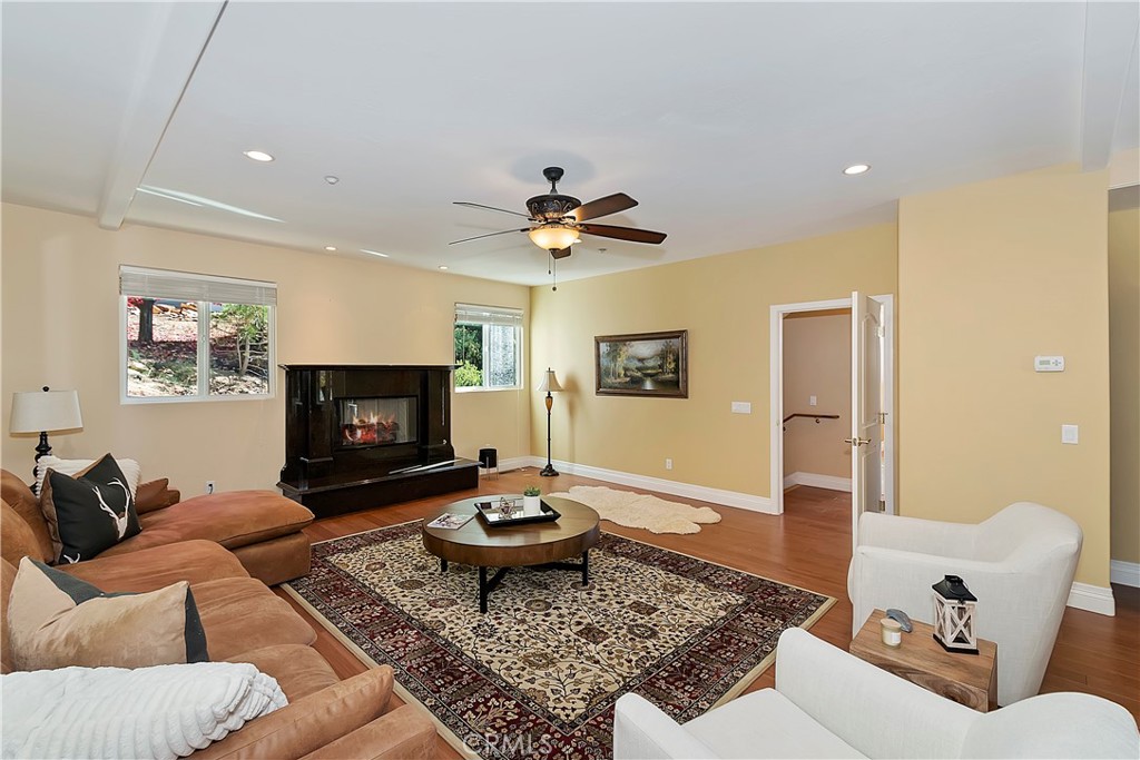 27732 North Bay Road Lake Arrowhead, CA 92352 - Photo 8 of 36