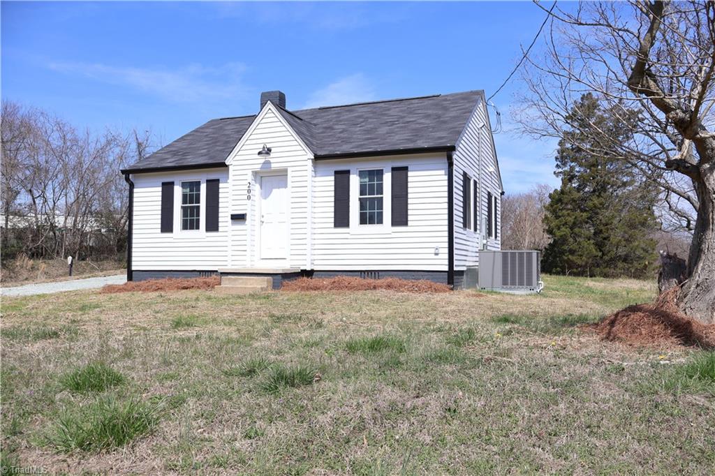 200 Burch Avenue Roxboro, NC 27573 - Photo 3 of 24