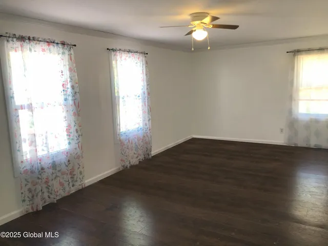 $2,600 | 2441 Avenue A, Schenectady, NY 12308