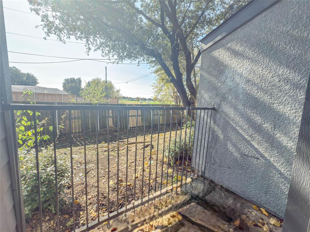 9696 Walnut Street, Unit 2108 Dallas, TX 75243 - Photo 18 of 21 a view of a yard with a tree