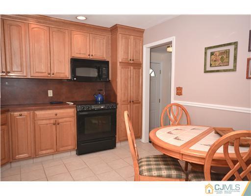 584 New Dover Road Colonia, NJ 07067 - Photo 5 of 25 Gallery Image 5