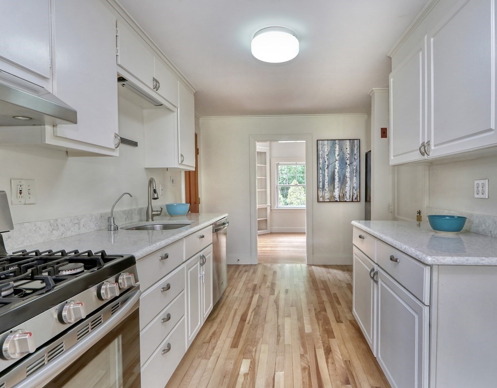 108 Concord Road Lincoln, MA 01773 - Photo 13 of 32 Gallery Image 13