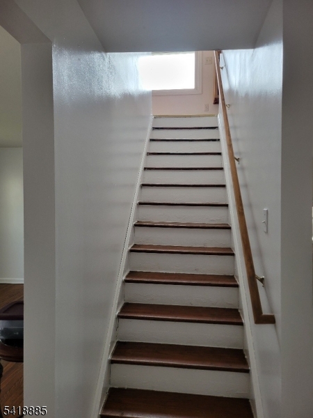 403 Highway 202, Unit B Raritan, NJ 08869 - Photo 7 of 9 a view of entryway