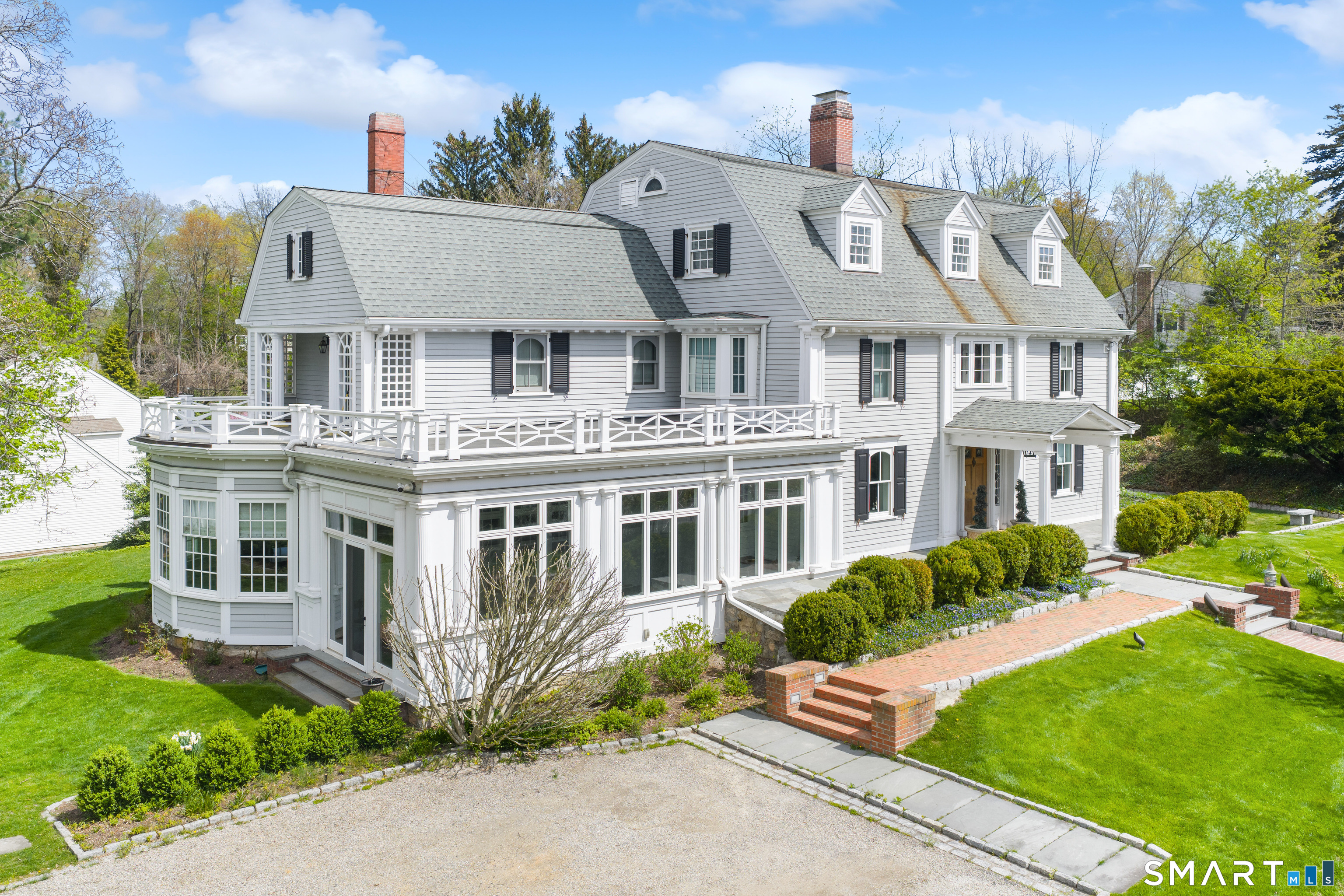 Showing front driveway
