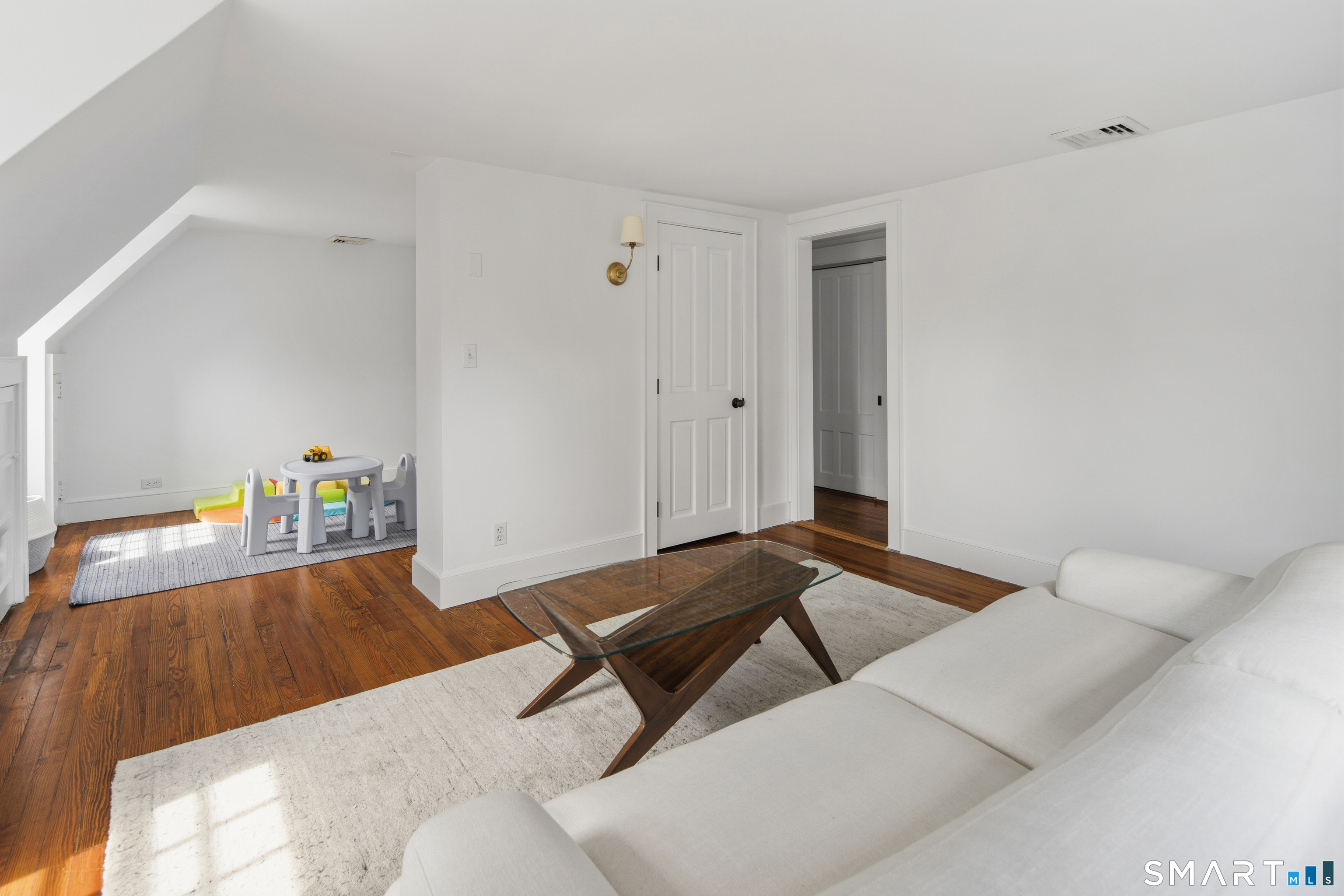 5 Middlesex Road Darien, CT 06820 - Photo 32 of 33 3rd floor