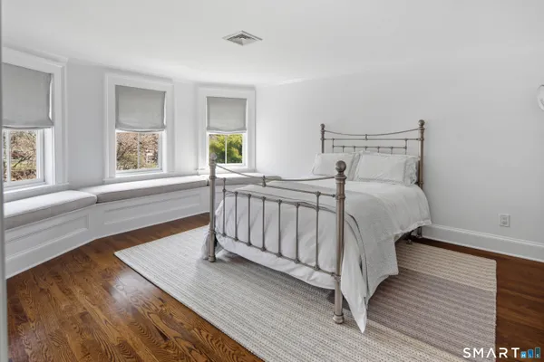 $3,495,000 | 5 Middlesex Road, Darien, CT 06820