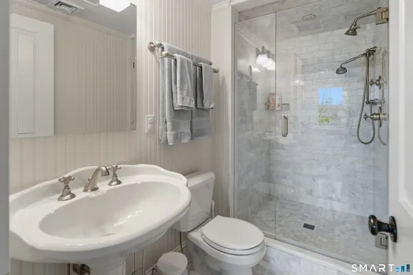 $3,495,000 | 5 Middlesex Road, Darien, CT 06820