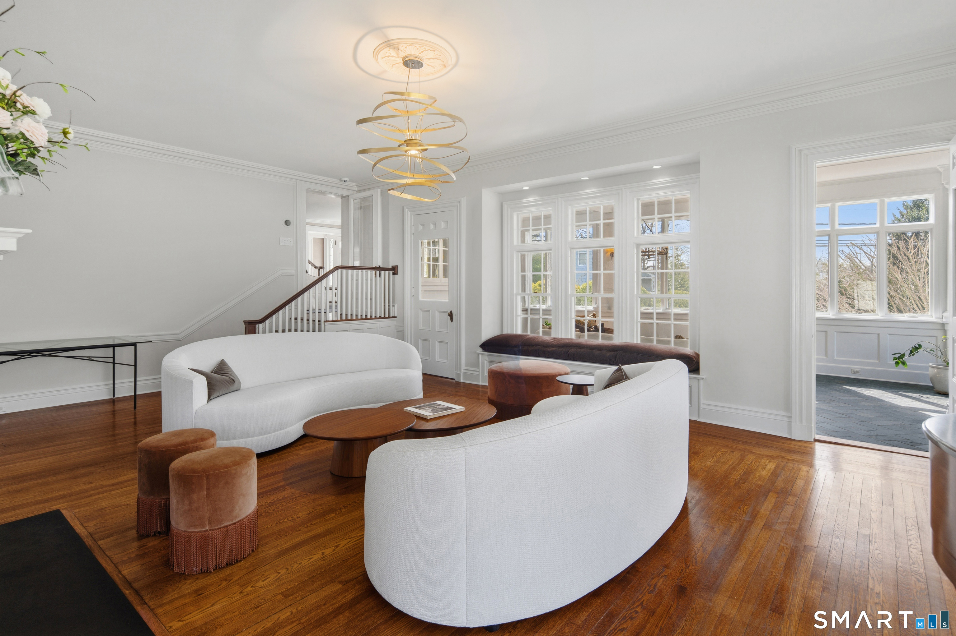 5 Middlesex Road Darien, CT 06820 - Photo 7 of 33 12 ft ceiling, Fireplace. Bow window. Opens to garden room and veranda