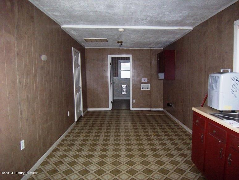 404 Cross Street Raywick, KY 40060 - Photo 4 of 13 4 CROSS MKT EAT IN DINING