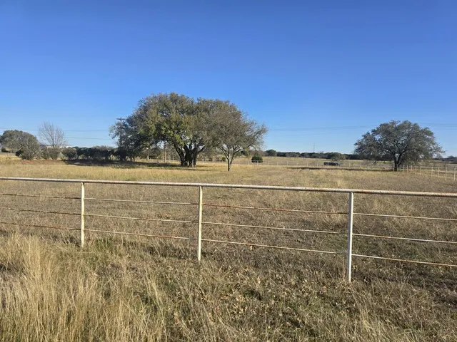 $888,000 | 277 Deer Shadow Circle, Whitney, TX 76692