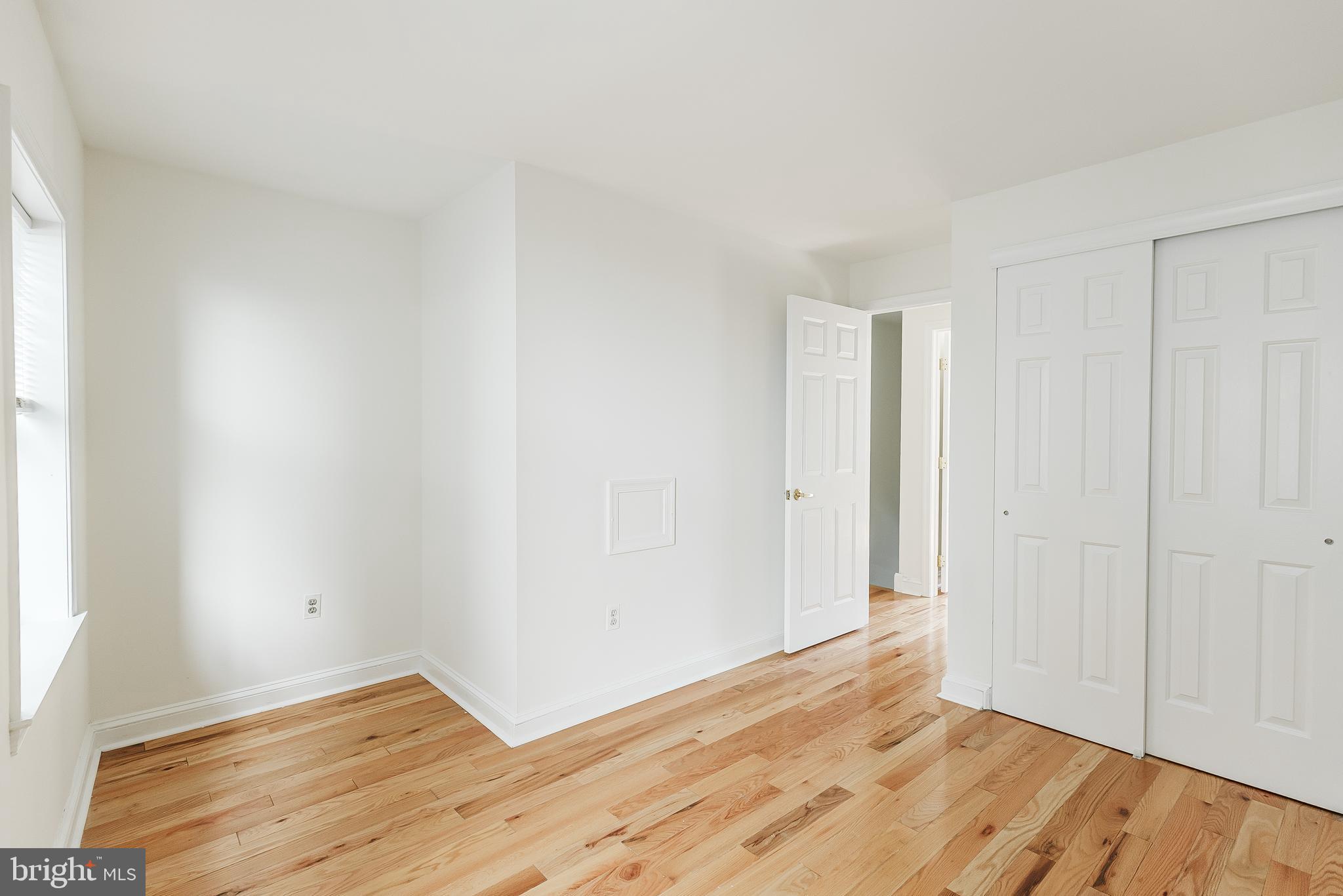 904 South 6th Street Philadelphia, PA 19147 - Photo 14 of 22
