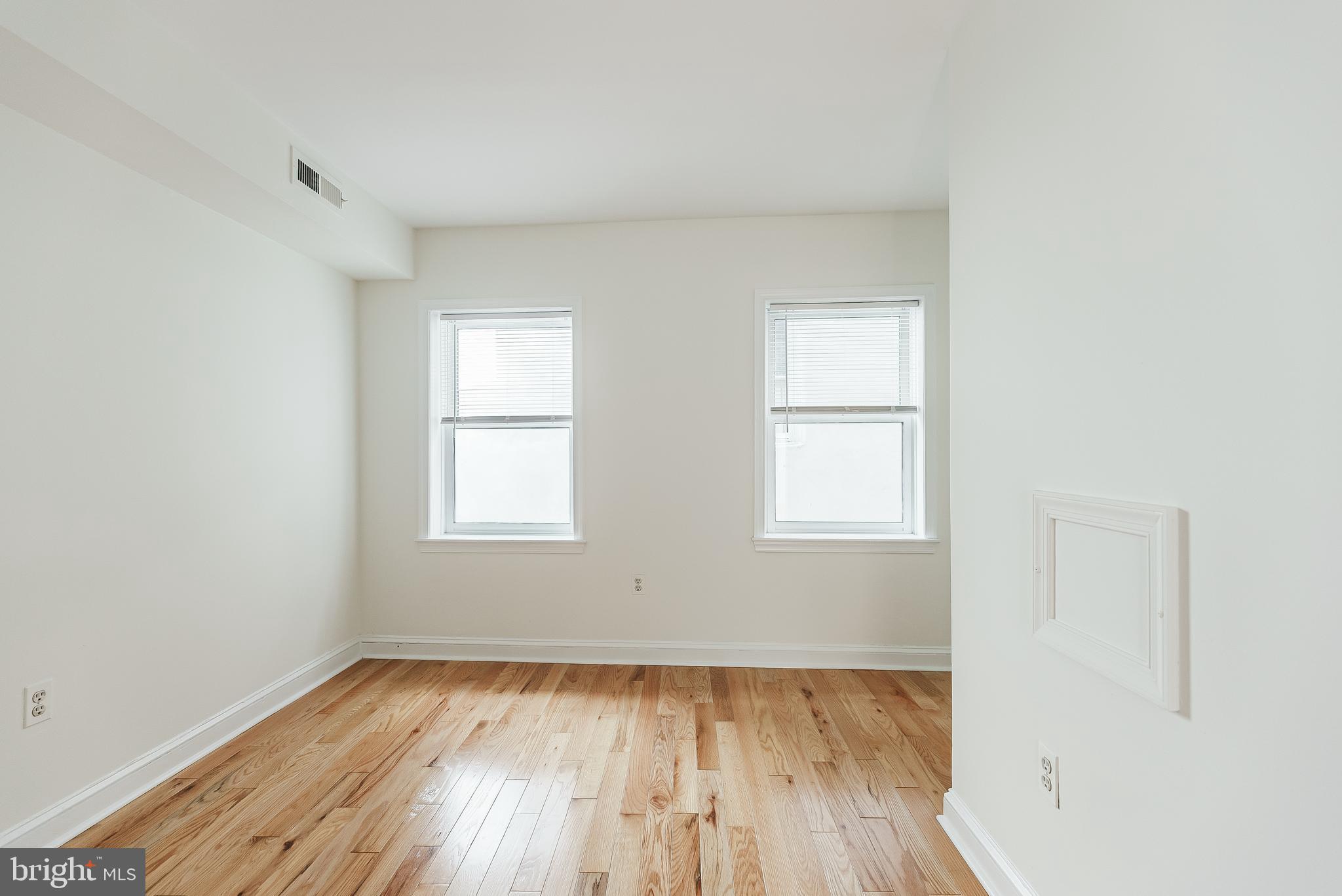 904 South 6th Street Philadelphia, PA 19147 - Photo 16 of 22