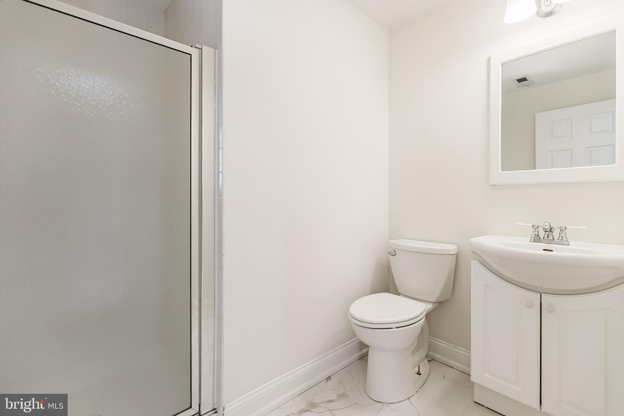 904 South 6th Street Philadelphia, PA 19147 - Photo 17 of 22