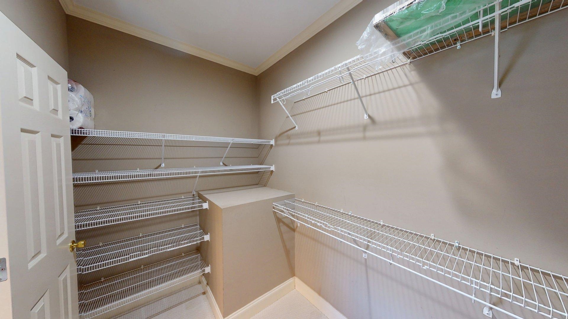12 Jennifer Junction Iuka, MS 38852 - Photo 20 of 40 a view of a closet