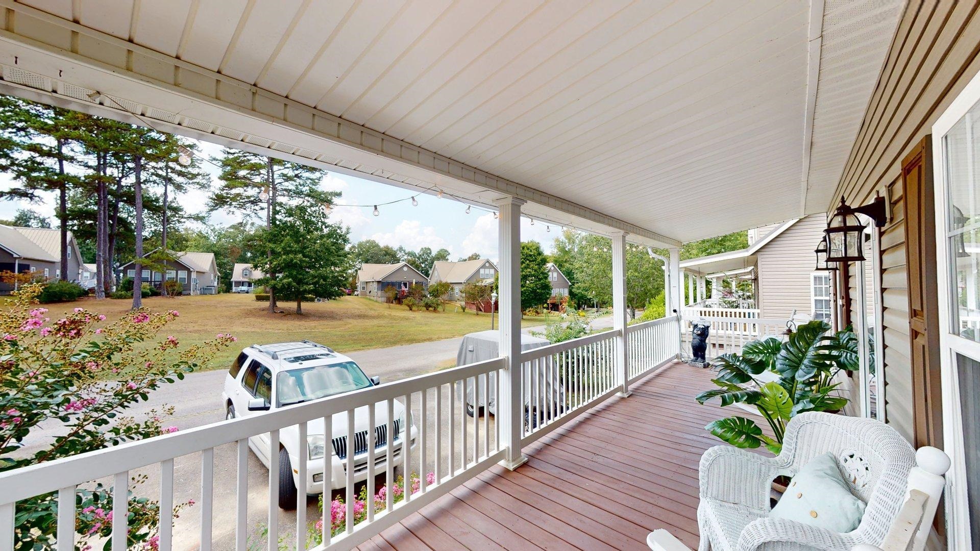 12 Jennifer Junction Iuka, MS 38852 - Photo 31 of 40 a view of a porch with furniture and garden