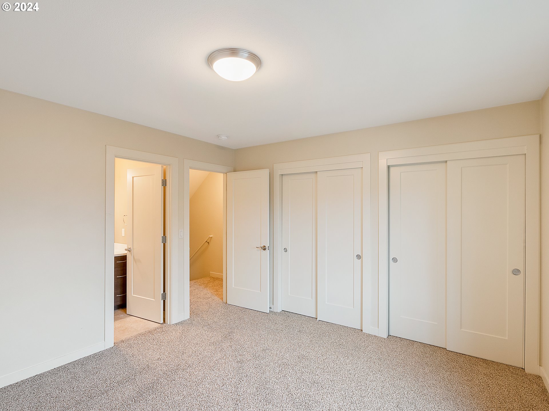 10827 East Burnside Street Portland, OR 97216 - Photo 15 of 28 a view of an empty room