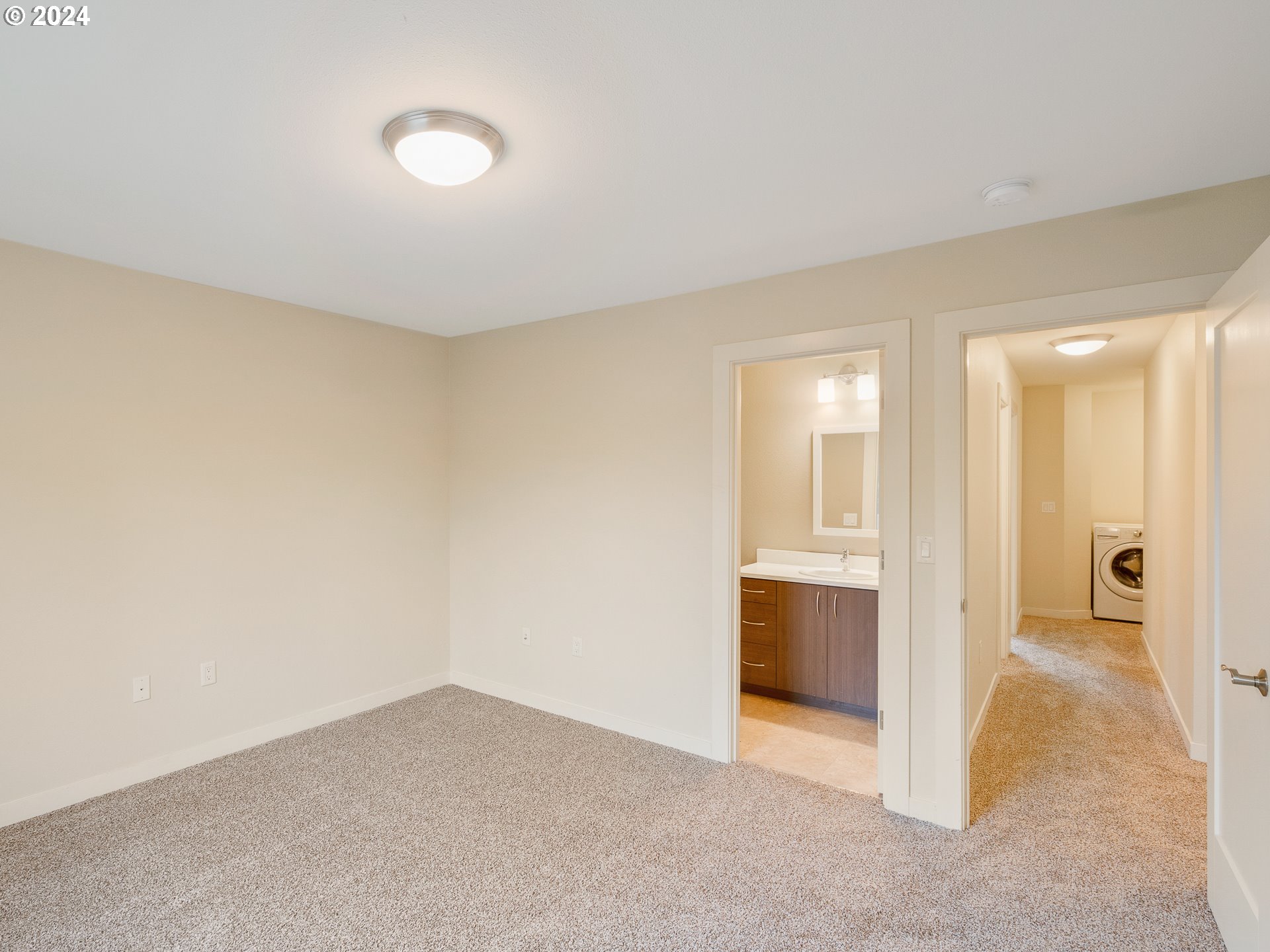 10827 East Burnside Street Portland, OR 97216 - Photo 16 of 28 a view of empty room