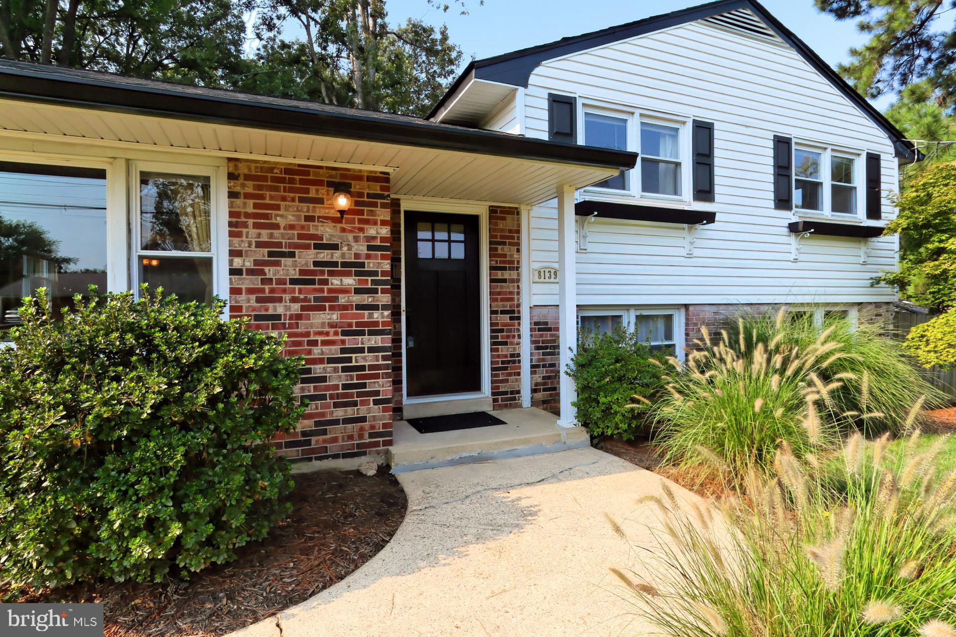 8139 Drayton Lane Springfield, VA 22151 - Photo 2 of 44 New Front Door and Many Windows