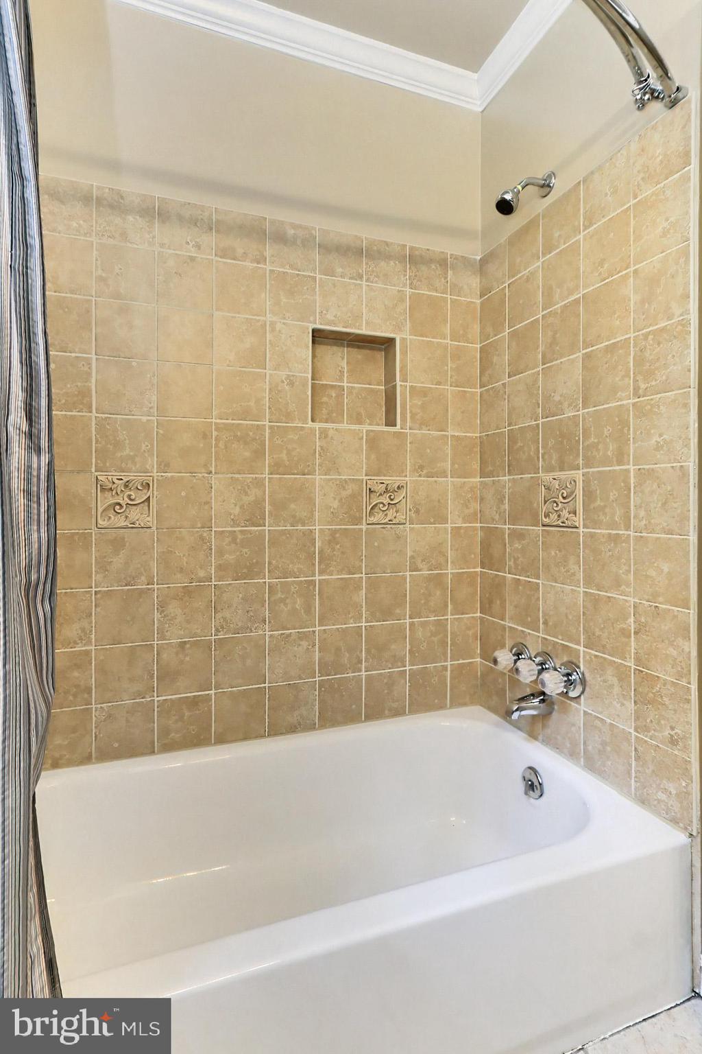 8139 Drayton Lane Springfield, VA 22151 - Photo 24 of 44 Updated Full Bath with Tub/Shower Combo