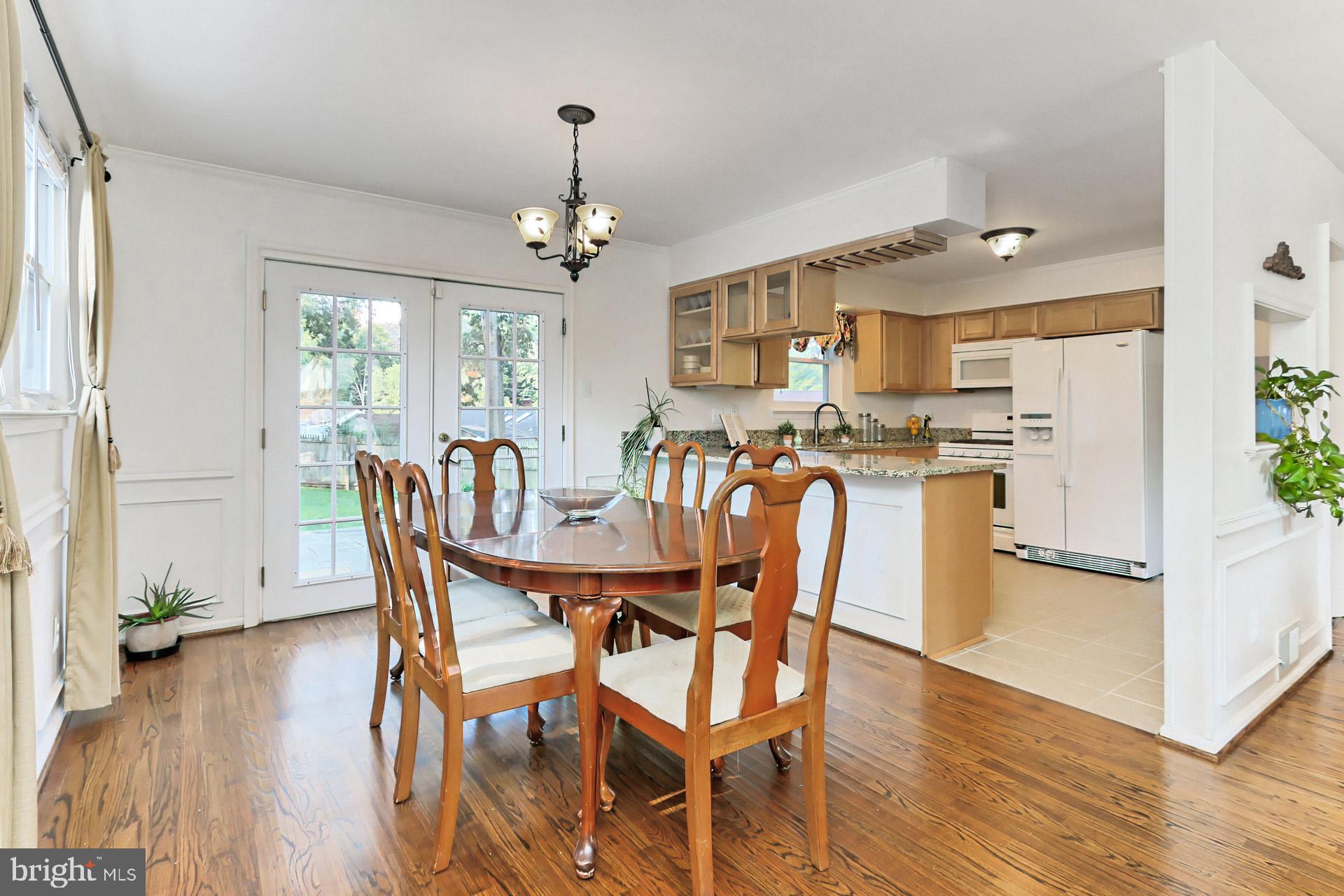 8139 Drayton Lane Springfield, VA 22151 - Photo 10 of 44 Dining Room