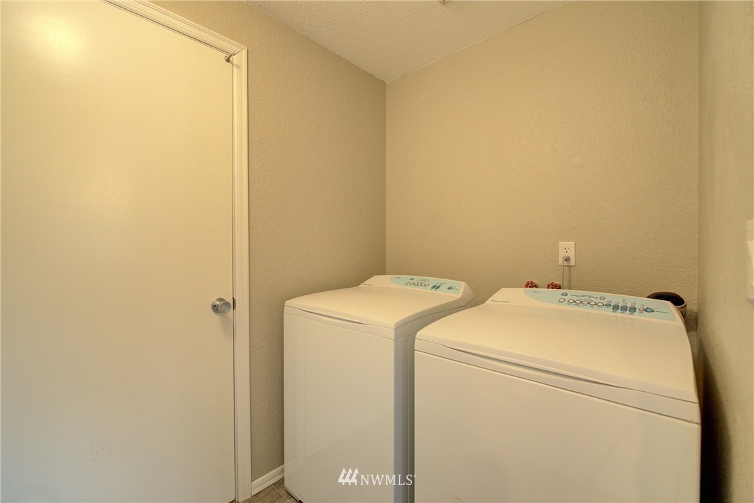 22606 13th Place West Bothell, WA 98021 - Photo 8 of 21